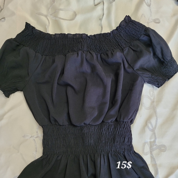 Tops 15 $ each - Picture 1 of 11
